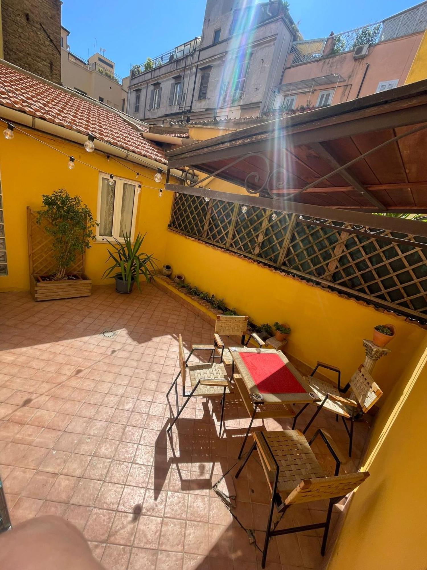 Oliviero - Colosseum View Apartment With Terrace Roma Esterno foto
