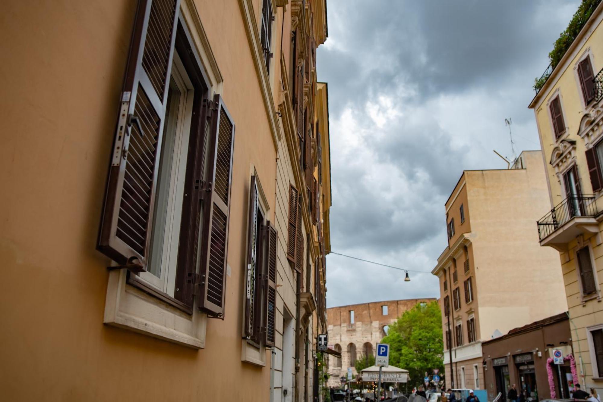 Oliviero - Colosseum View Apartment With Terrace Roma Esterno foto