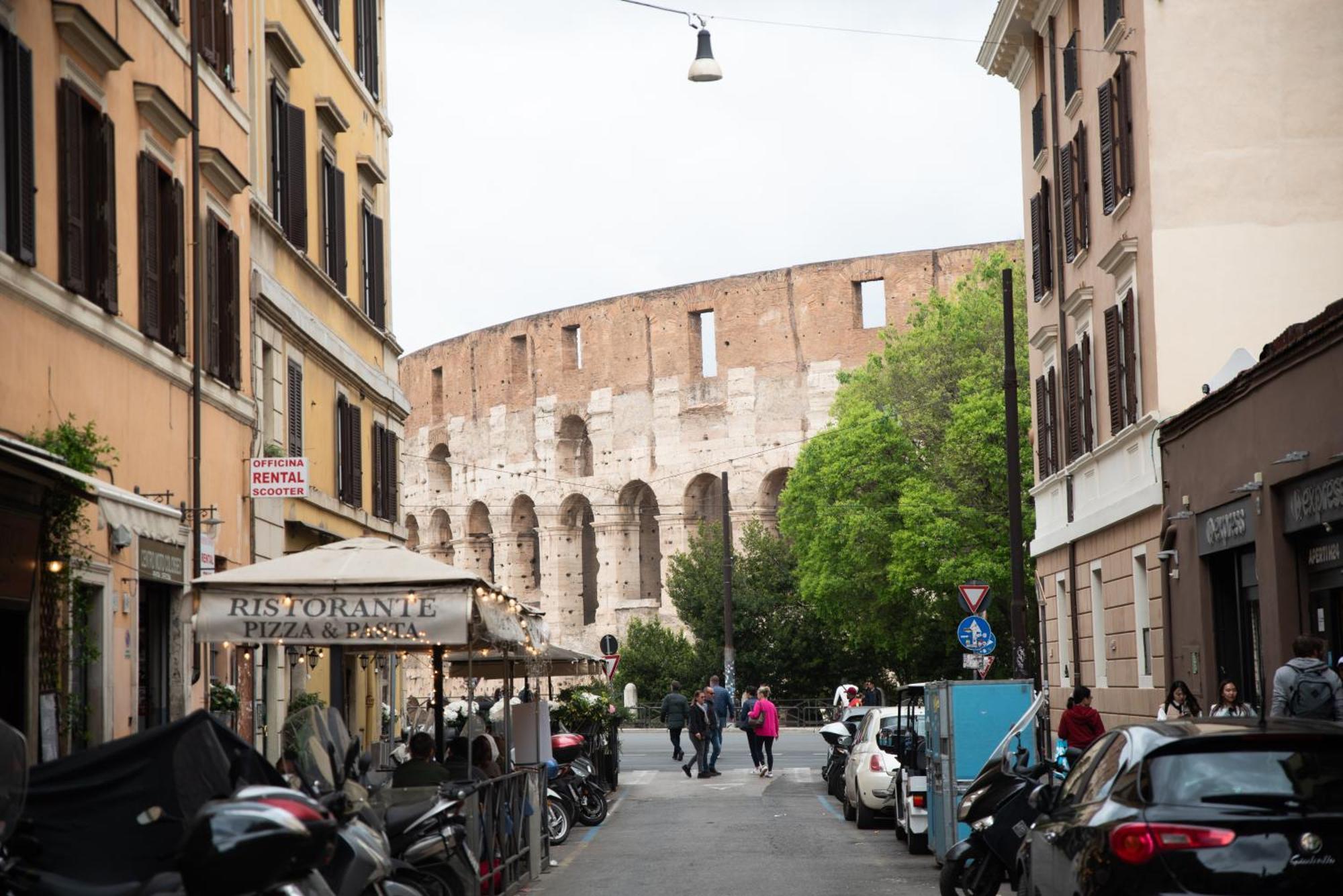 Oliviero - Colosseum View Apartment With Terrace Roma Esterno foto